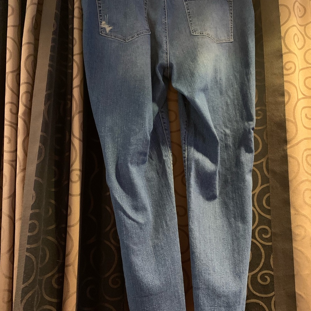 Jeans - Picture 2 of 3